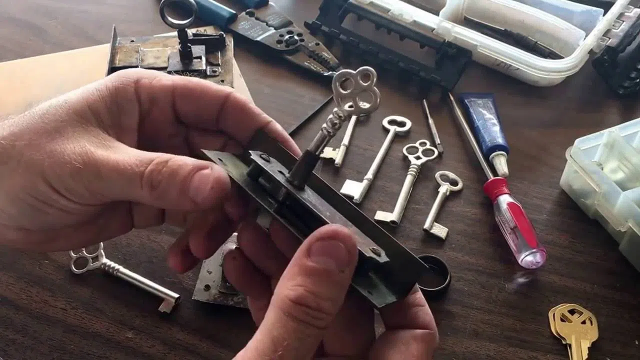  Los Angeles Doors & Locksmith Los Angeles, CA 310-359-6641
