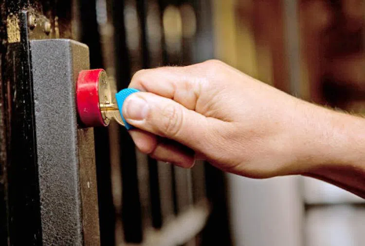 Los Angeles Doors & Locksmith Los Angeles, CA 310-359-6641 Los Angeles Doors & Locksmith Los Angeles, CA 310-359-6641